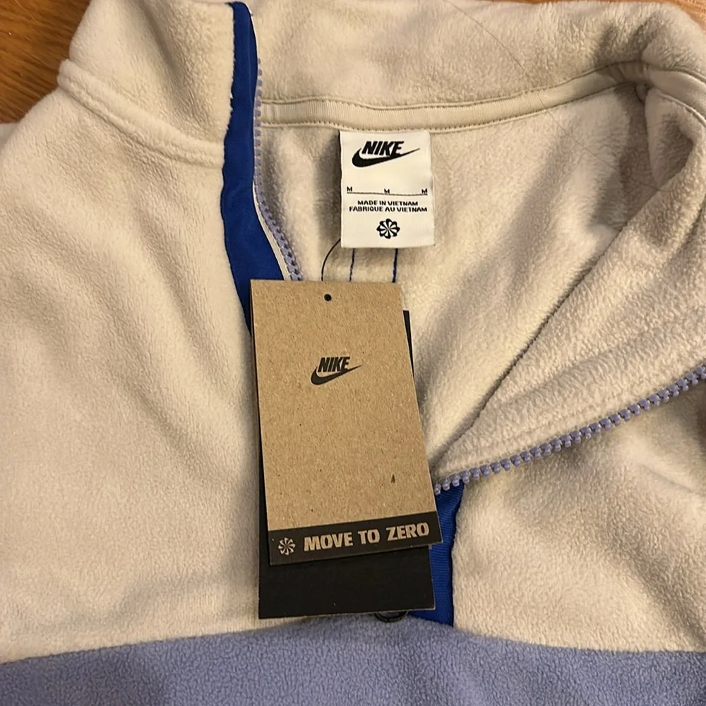 NIKE Big Girls' Sportswear 1/2 Zip Long Sleeve Top